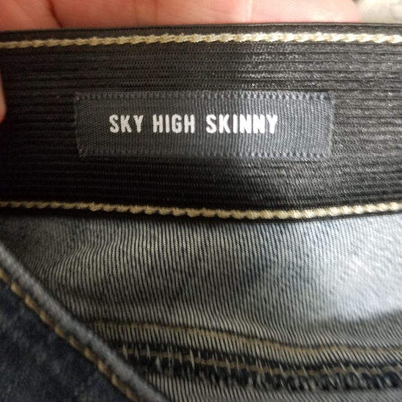 Torrid Premium Ski High Skinny Jeans Size 18.Waist approx: 17 inches Inseam a - Picture 8 of 10